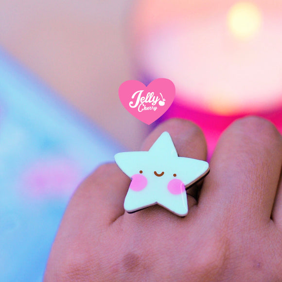 Anillo estrella brilla en la oscuridad