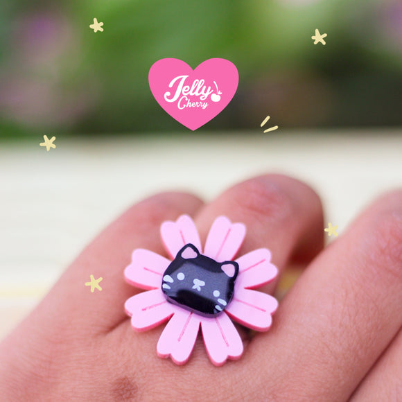 Anillo gatito en flor